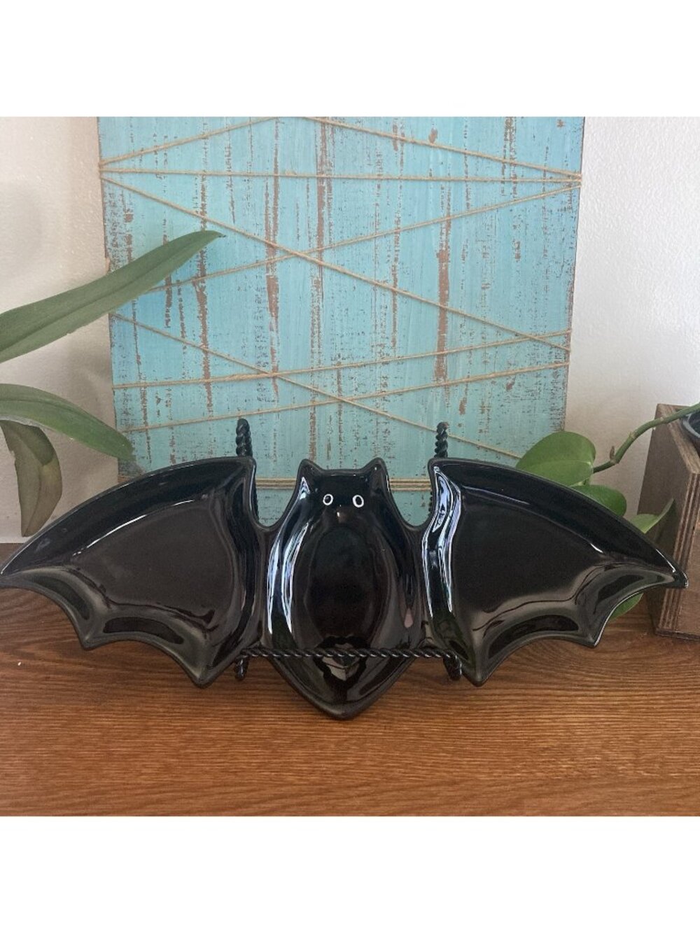 Fitz and Floyd Halloween Hallow Bat Section Server Goth Chip & Dip 16x6”